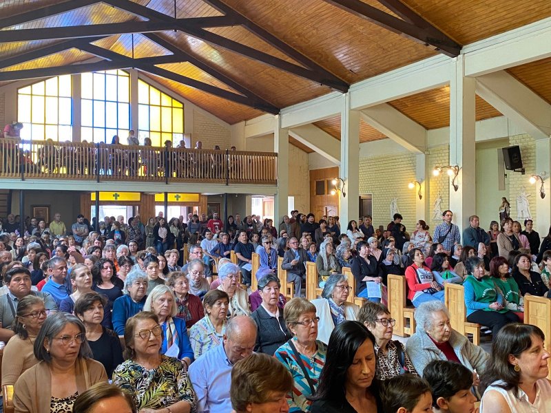 Mons. Chomali agradeció su nombramiento con la comunidad de San Luis Gonzaga