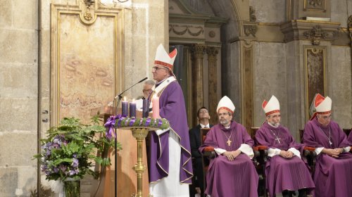 Entrevista a Cardenal Chomali: «Es una injusticia asociar migración con delincuencia”