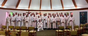 Sacerdotes de Santiago culminan retiro anual