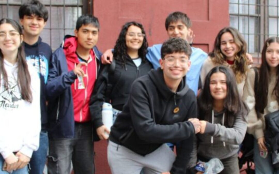 350 confirmandos inundan de alegría el Teatro Huemul